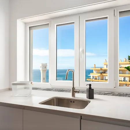 公寓 Beachfront Apartment, 25m From The With Ac And Heating 圣克鲁斯