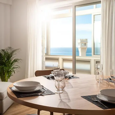 Apartmán Beachfront Apartment, 25m From The With Ac And Heating