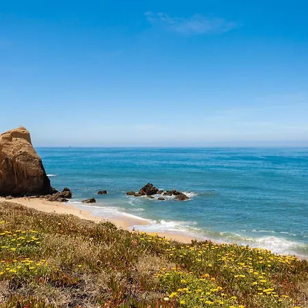 Apartamento Beachfront Apartment, 25m From The With Ac And Heating