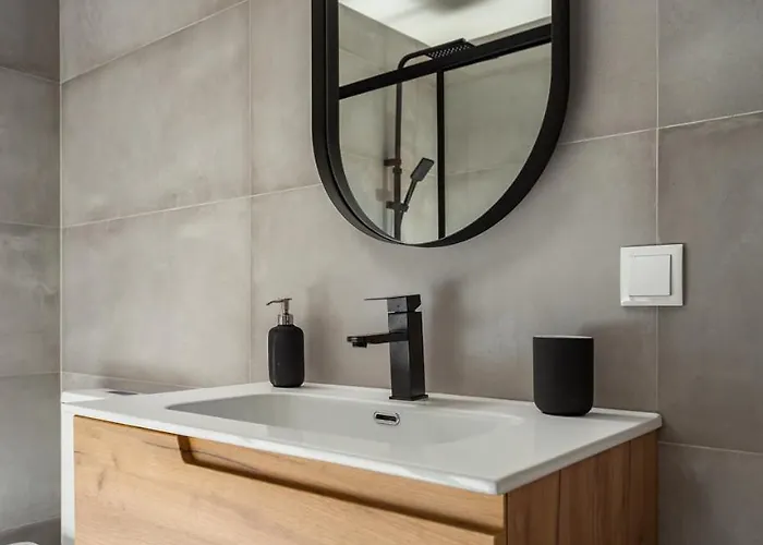 Beachfront Apartment, 25m From The With Ac And Heating * سانتا كروز