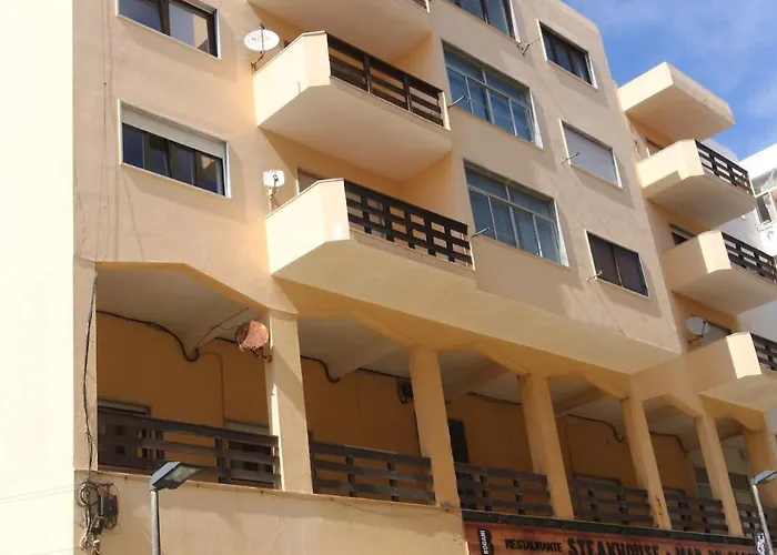 شقة Beachfront Apartment, 25m From The With Ac And Heating *